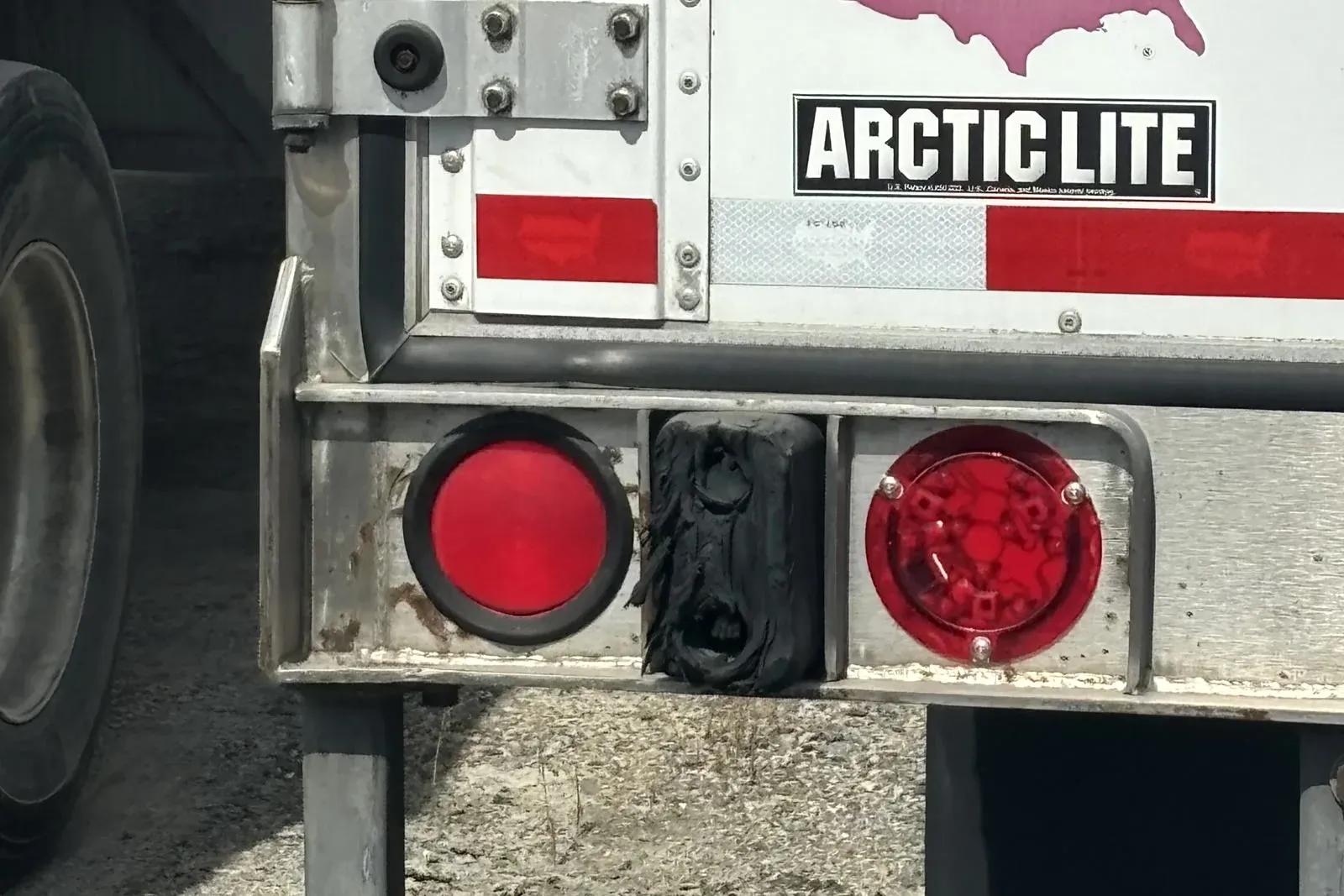Tail-light tracker · trailer
